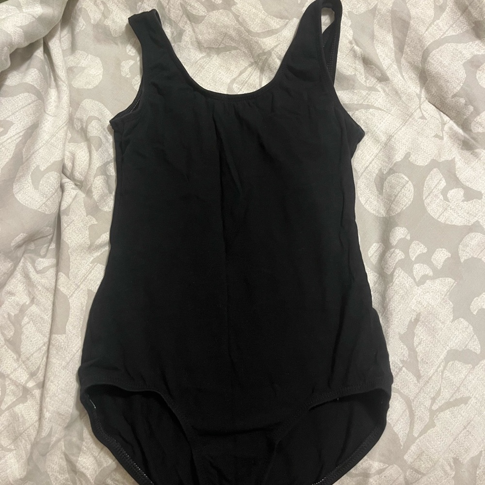 Black Dance Leo